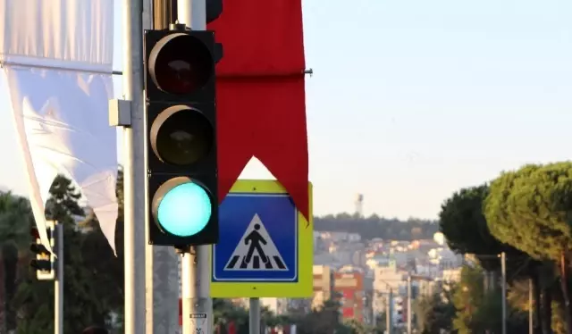 Samsun'da 'yeşil flaş' uygulamasına son Samsun'da 'yeşil flaş' uygulamasına son