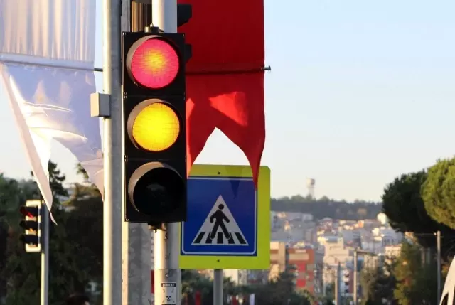 Samsun'da 'yeşil flaş' uygulamasına son Samsun'da 'yeşil flaş' uygulamasına son