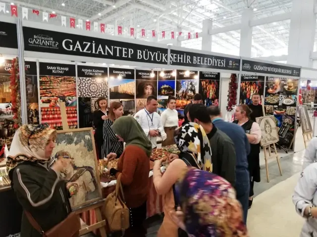 Şanlıurfa'da Gaziantep'in tarihi ve kültürü tanıtıldı Şanlıurfa'da Gaziantep'in tarihi ve kültürü tanıtıldı