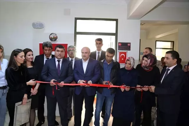 Şehit polis Recep Emre Yılmaz'ın ismi kütüphanede yaşatılacak Şehit polis Recep Emre Yılmaz'ın ismi kütüphanede yaşatılacak