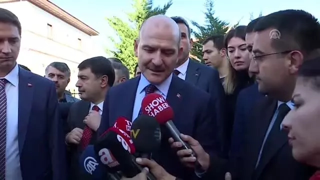 Soylu: 'Ben onlar gibi koluma teröristi takıp TBMM'de gezdirmem' Soylu: 'Ben onlar gibi koluma teröristi takıp TBMM'de gezdirmem'