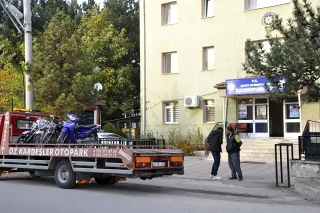 Şuhut'ta tescilsiz motosikletlere ceza yağdı