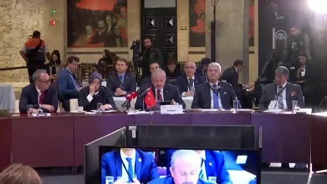 TBMM Başkanı Şentop: 'İnsan değerini cüzdan kalınlığıyla tartmaktadırlar' TBMM Başkanı Şentop: 'İnsan değerini cüzdan kalınlığıyla tartmaktadırlar'