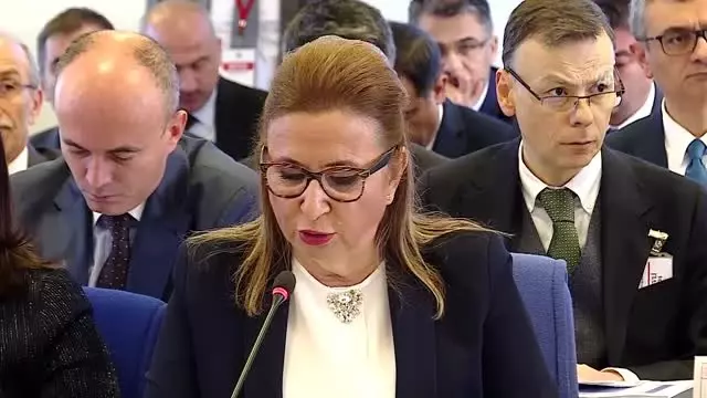 Ticaret Bakanı Pekcan: 'İhracatçılarımıza 3 milyar 754 milyon lira destek vermeyi öngörüyoruz' Ticaret Bakanı Pekcan: 'İhracatçılarımıza 3 milyar 754 milyon lira destek vermeyi öngörüyoruz'