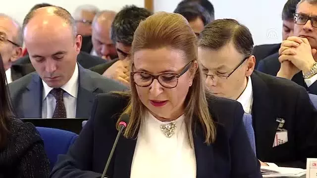 Ticaret Bakanı Pekcan: 'Yaklaşık 7,2 milyon güvensiz veya uygunsuz ürünü geri gönderdik' Ticaret Bakanı Pekcan: 'Yaklaşık 7,2 milyon güvensiz veya uygunsuz ürünü geri gönderdik'