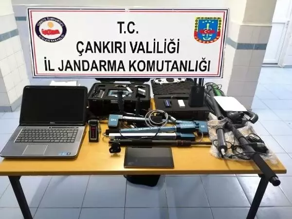 Tılsımlı define için ikinci kez kazı yaparken yakalandı Tılsımlı define için ikinci kez kazı yaparken yakalandı