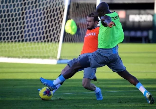 Trabzonspor'da, Aytemiz Alanyaspor maçı hazırlıklarını tamamladı