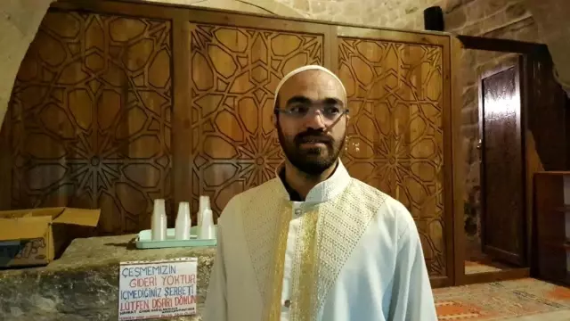 312 Yıllık Gelenek Sivasitti Hatun Caminde Devam Ediyor 312 Yıllık Gelenek Sivasitti Hatun Caminde Devam Ediyor