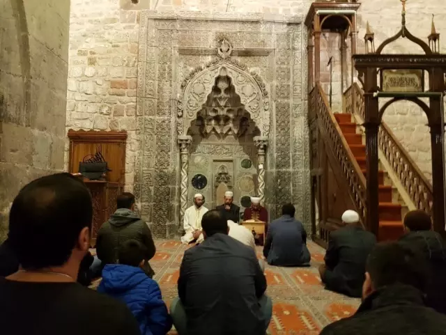 312 Yıllık Gelenek Sivasitti Hatun Caminde Devam Ediyor 312 Yıllık Gelenek Sivasitti Hatun Caminde Devam Ediyor