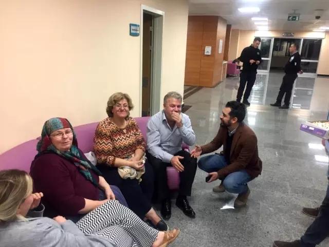 AK Parti Gençlik Kollarından kandil gecesi hastalara ziyaret AK Parti Gençlik Kollarından kandil gecesi hastalara ziyaret