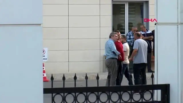 Antalya'da 4 kişilik aile ölü bulundu; siyanür bulgusuna rastlandı Antalya'da 4 kişilik aile ölü bulundu; siyanür bulgusuna rastlandı