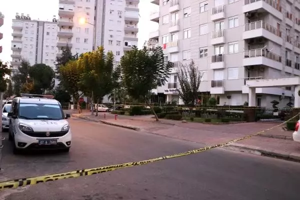 Antalya'da 4 kişilik aile ölü bulundu; siyanür şüphesi var (2) Antalya'da 4 kişilik aile ölü bulundu; siyanür şüphesi var (2)