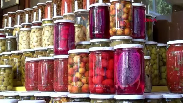 Antalya ejder meyvesi kavanoza girdi turşu oldu Antalya ejder meyvesi kavanoza girdi turşu oldu