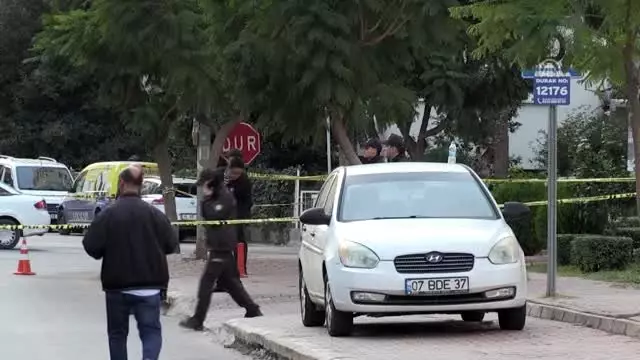 Aynı aileden dört kişi evlerinde ölü bulundu (3) Aynı aileden dört kişi evlerinde ölü bulundu (3)