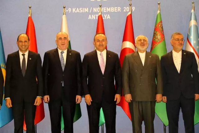 Bakan Çavuşoğlu EİT Dönem Başkanı seçildi Bakan Çavuşoğlu EİT Dönem Başkanı seçildi