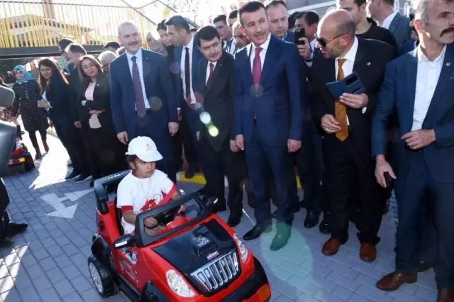 Bakan Soylu, Çocuk Trafik Eğitim Merkezi'ni açtı Bakan Soylu, Çocuk Trafik Eğitim Merkezi'ni açtı