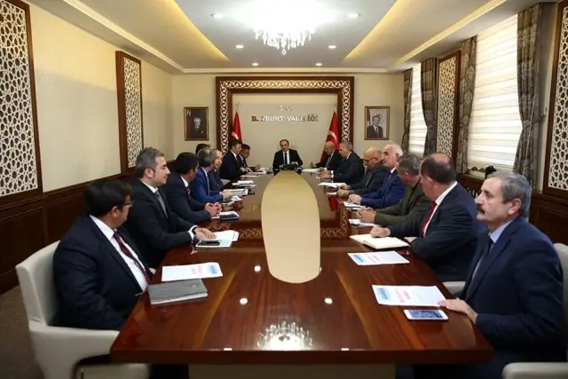 Bayburt'ta kış mevsimine yönelik alınacak genel tedbirler değerlendirildi