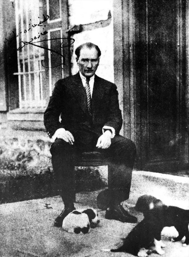 Büyük Önder Atatürk 81 yıldır özlemle anılıyor Büyük Önder Atatürk 81 yıldır özlemle anılıyor