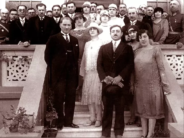 Büyük Önder Atatürk 81 yıldır özlemle anılıyor Büyük Önder Atatürk 81 yıldır özlemle anılıyor