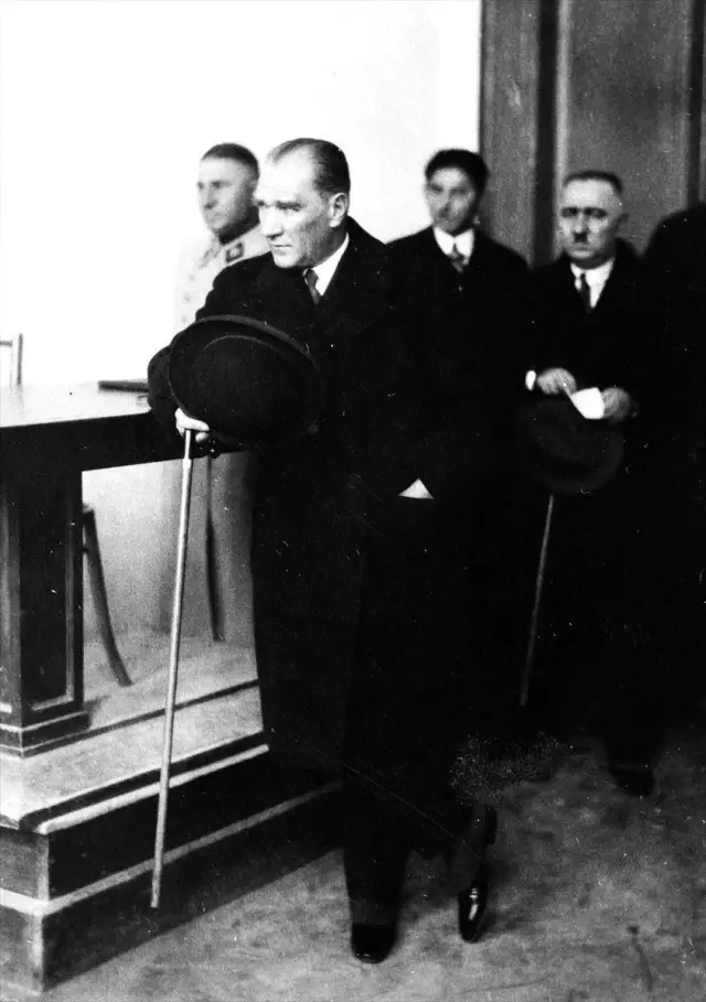 Büyük Önder Atatürk 81 yıldır özlemle anılıyor Büyük Önder Atatürk 81 yıldır özlemle anılıyor