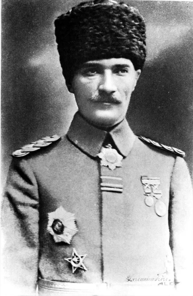 Büyük Önder Atatürk 81 yıldır özlemle anılıyor Büyük Önder Atatürk 81 yıldır özlemle anılıyor