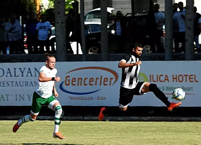 Çeşme Belediyespor 7-0'la liderliğini sürdürdü Çeşme Belediyespor 7-0'la liderliğini sürdürdü