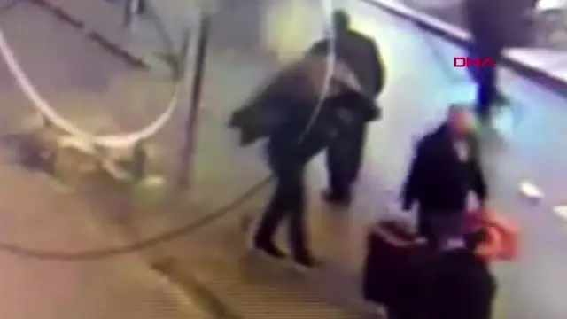 Dini nikahlı eşini öldüren cani, cinayeti tüm yönleriyle anlattı: Yüz derisini soyup tuvalete attım Dini nikahlı eşini öldüren cani, cinayeti tüm yönleriyle anlattı: Yüz derisini soyup tuvalete attım