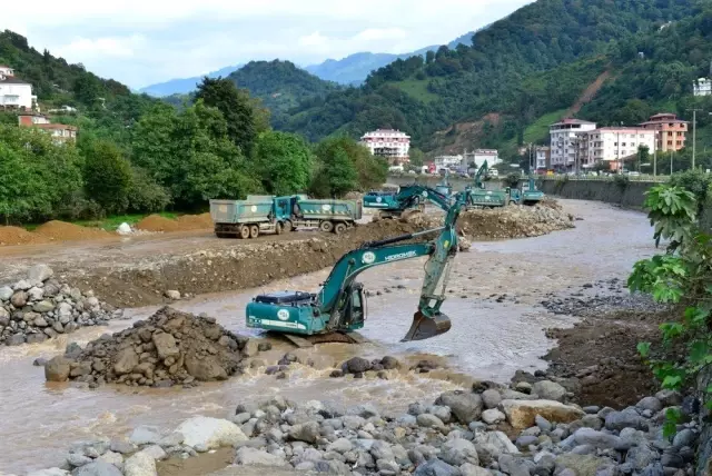 DSİ, Ocak ayından itibaren 162 adet toplu makinalı çalışma yaptı DSİ, Ocak ayından itibaren 162 adet toplu makinalı çalışma yaptı