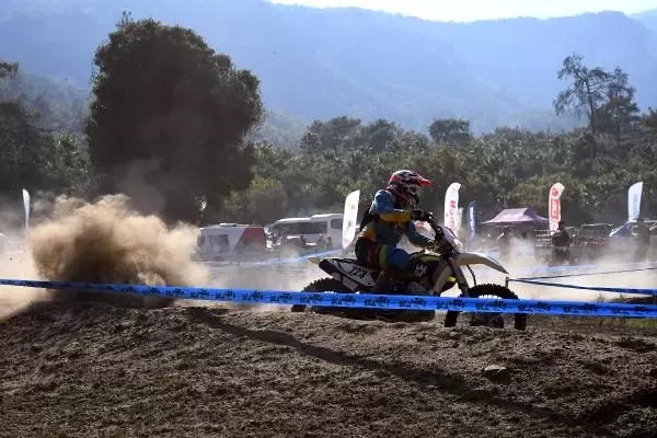 Enduro ve ATV Şampiyonası 3'üncü ayak yarışları başladı Enduro ve ATV Şampiyonası 3'üncü ayak yarışları başladı