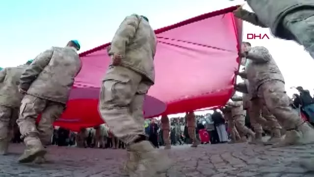 Erzurum'da binlerce kişi aziziye tabyaları'na yürüdü