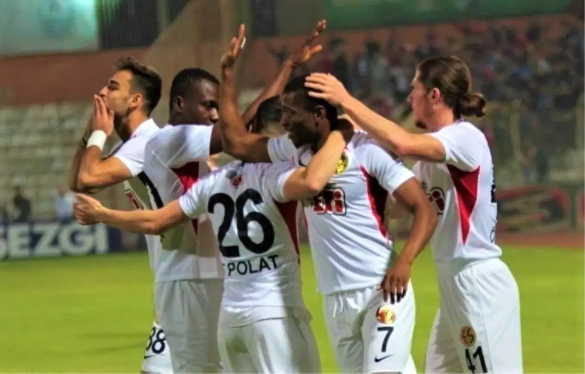 Eskişehirspor ayağa kalkıyor