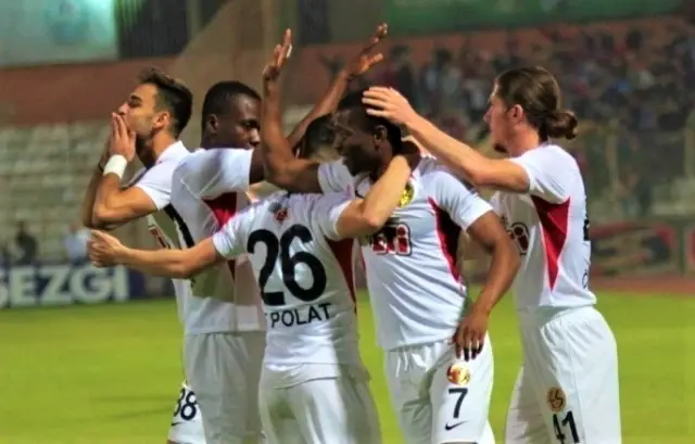 Eskişehirspor ayağa kalkıyor