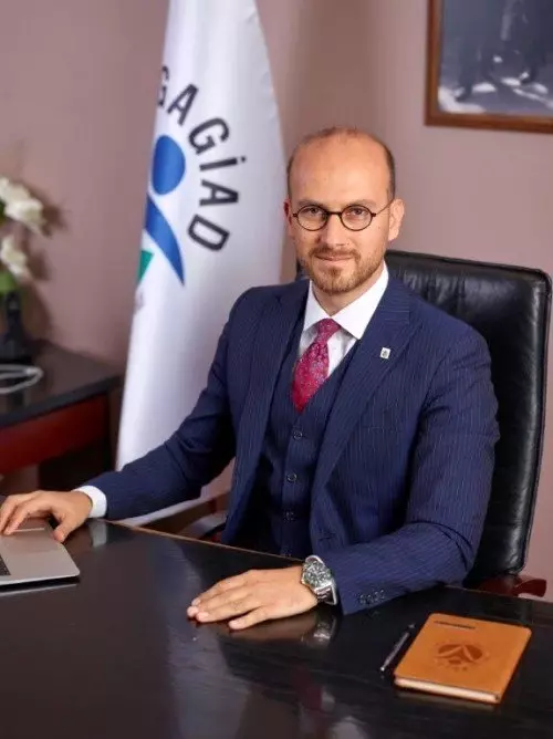GAGİAD Başkanı Tezel'den 10 Kasım mesajı