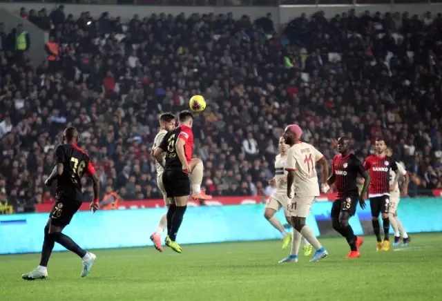 Galatasaray moral buldu Galatasaray moral buldu