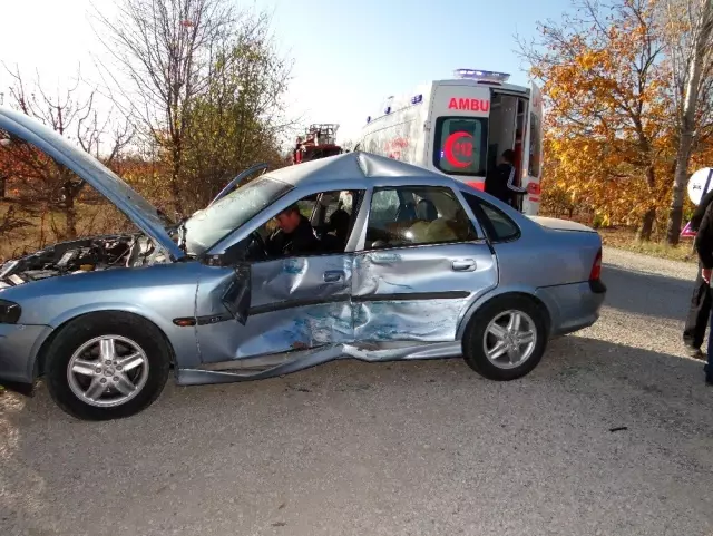 Gölpazarı'nda trafik kazası; 3 yaralı
