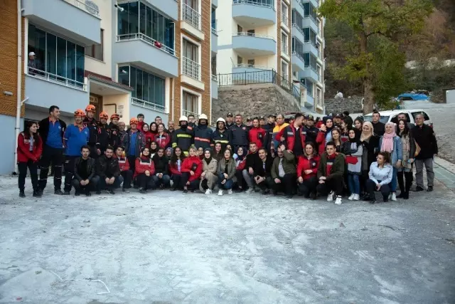 Gümüşhane'de AFAD tatbikatı Gümüşhane'de AFAD tatbikatı