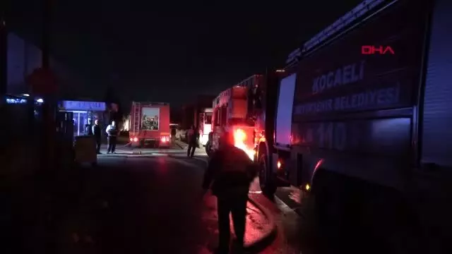 Kocaeli'de geri dönüşüm tesisinde yangın Kocaeli'de geri dönüşüm tesisinde yangın
