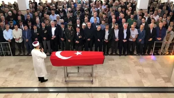 Kore gazisi, son yolculuğuna uğurlandı Kore gazisi, son yolculuğuna uğurlandı