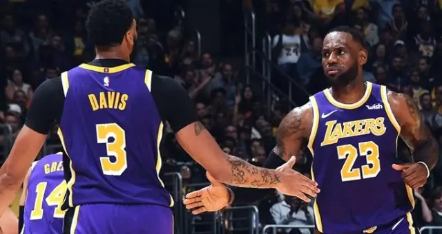 Lakers, Miami Heat'i yenip üst üste 7.galibiyetini aldı