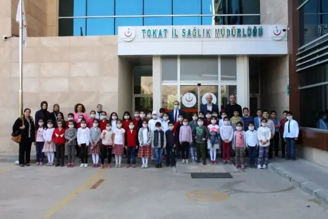 Lösemiden ölen arkadaşları için anlamlı kareografi Lösemiden ölen arkadaşları için anlamlı kareografi