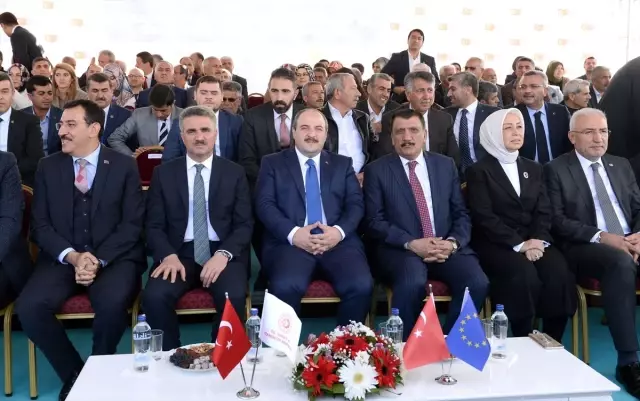 Malatya Kuru Kayısı Lisanslı Depoculuk ve Borsası temel atma töreni