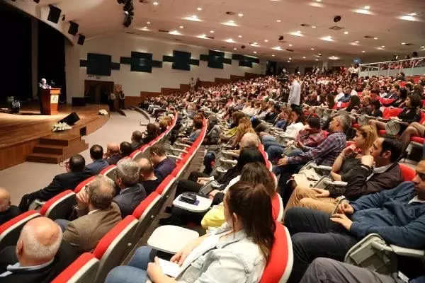 Mustafa Kemal Atatürk Yeditepe Üniversitesi'nde anıldı Mustafa Kemal Atatürk Yeditepe Üniversitesi'nde anıldı
