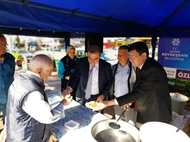 Nazilli'de Mevlid Kandili hayırlarla kutlandı Nazilli'de Mevlid Kandili hayırlarla kutlandı