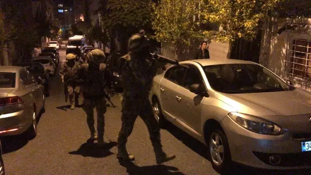 (Özel) Narkotik operasyonunda doğumuna 2 gün kalan hamile kadının üstünden uyuşturucu çıktı (Özel) Narkotik operasyonunda doğumuna 2 gün kalan hamile kadının üstünden uyuşturucu çıktı