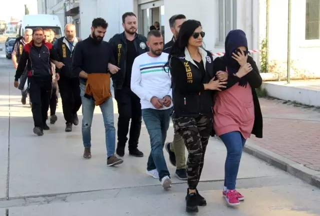 Peruklu bahis şebekesi çökertildi Peruklu bahis şebekesi çökertildi