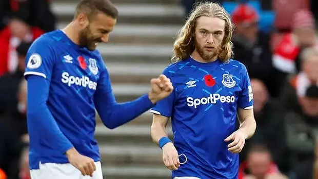 Premier Lig'de Cenk Tosun oynadı, Everton kazandı! Premier Lig'de Cenk Tosun oynadı, Everton kazandı!