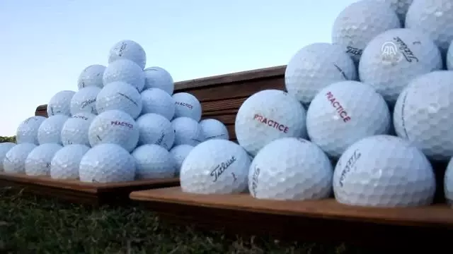 Profesyonel golfçüler 'Golf Klinik' etkinliğine katıldı Profesyonel golfçüler 'Golf Klinik' etkinliğine katıldı