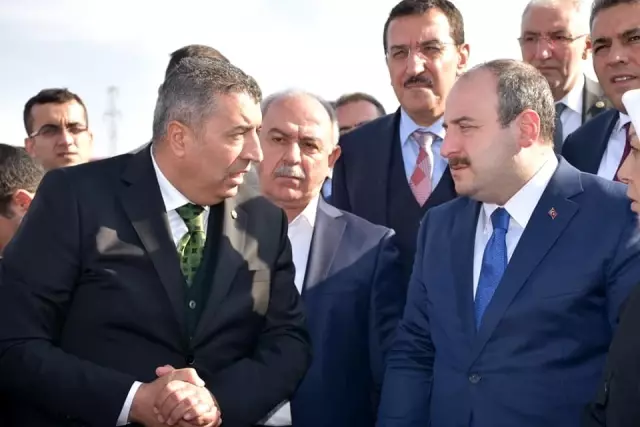 Sanayi ve Teknoloji Bakanı Varank, fabrikalarda inceleme yaptı Sanayi ve Teknoloji Bakanı Varank, fabrikalarda inceleme yaptı