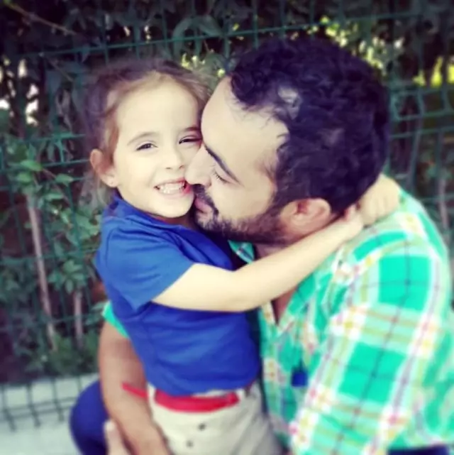 Siyanürle 4 kişinin öldüğü iddia edilen binada sessizlik hakim Siyanürle 4 kişinin öldüğü iddia edilen binada sessizlik hakim