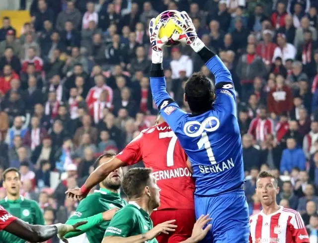 Süper Lig: Sivasspor: 0 - Konyaspor: 0 (İlk yarı) Süper Lig: Sivasspor: 0 - Konyaspor: 0 (İlk yarı)